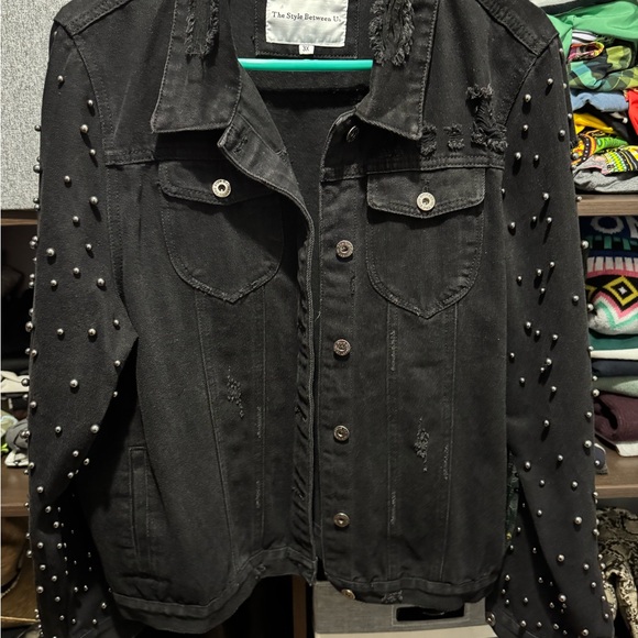 Distress Jean Jacket - Picture 4 of 8